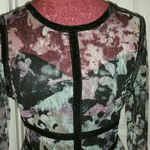 Dress - Picture 2 of 4